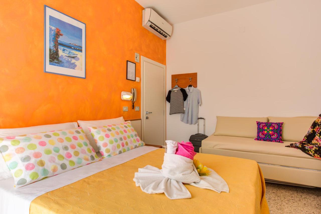 Hotel Puppi Cattolica Exterior foto