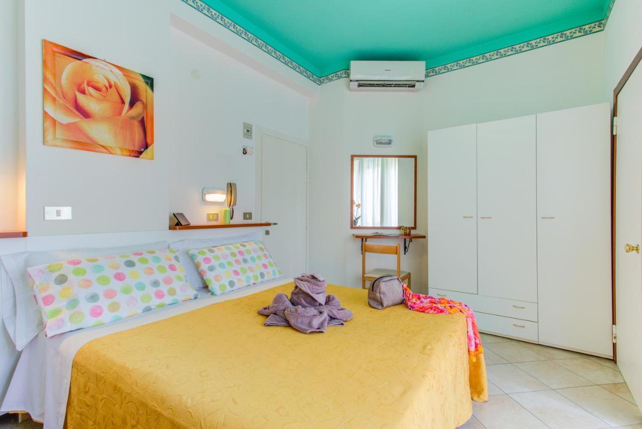 Hotel Puppi Cattolica Exterior foto